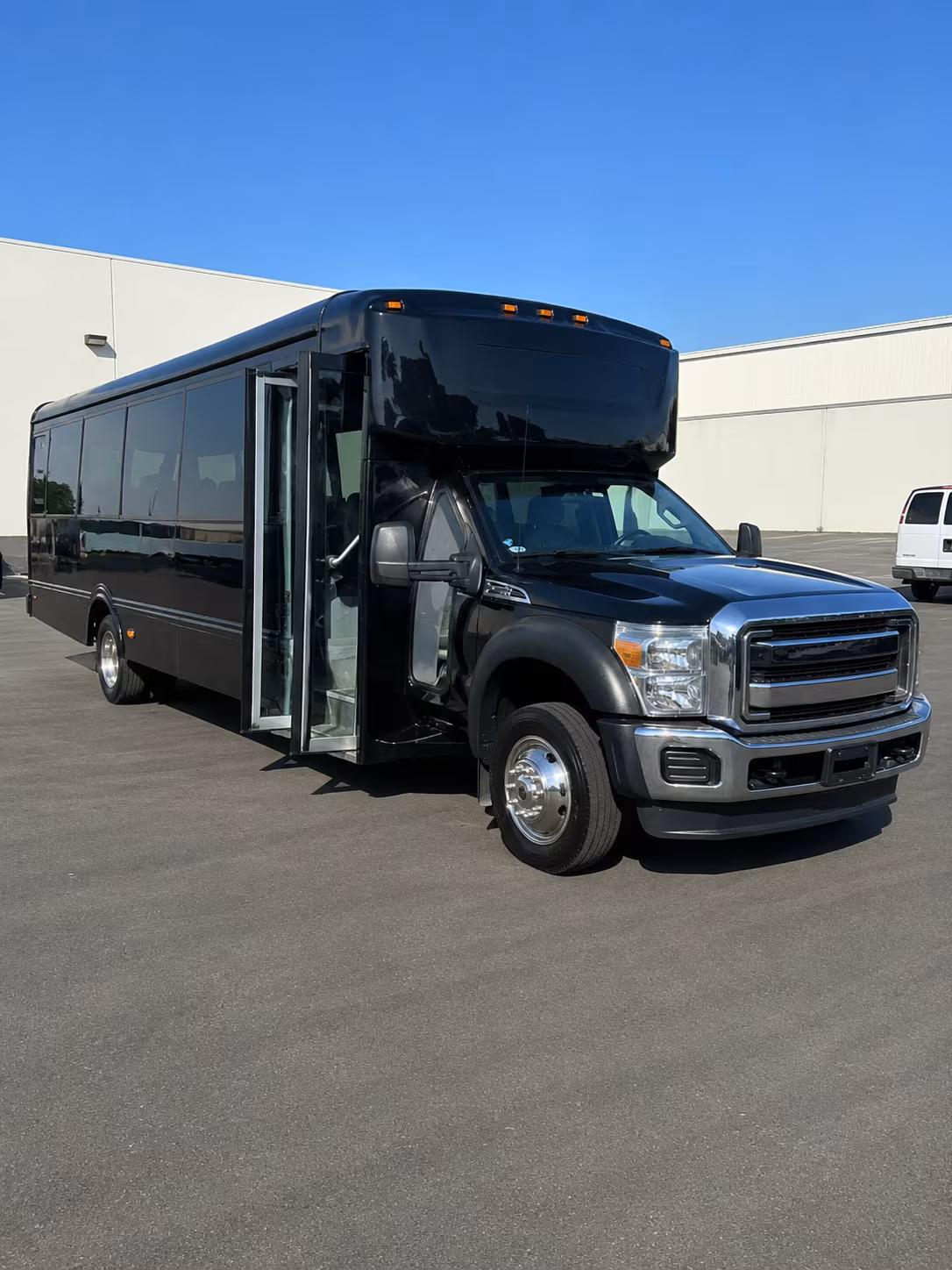 Milpitas Winery Tour & Pub Crawl Transportation